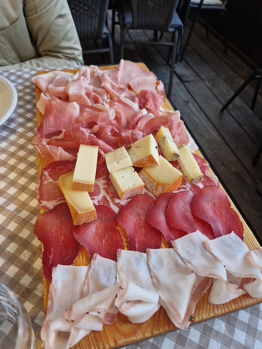 Ristorante Prosciutteria La Grolla-3