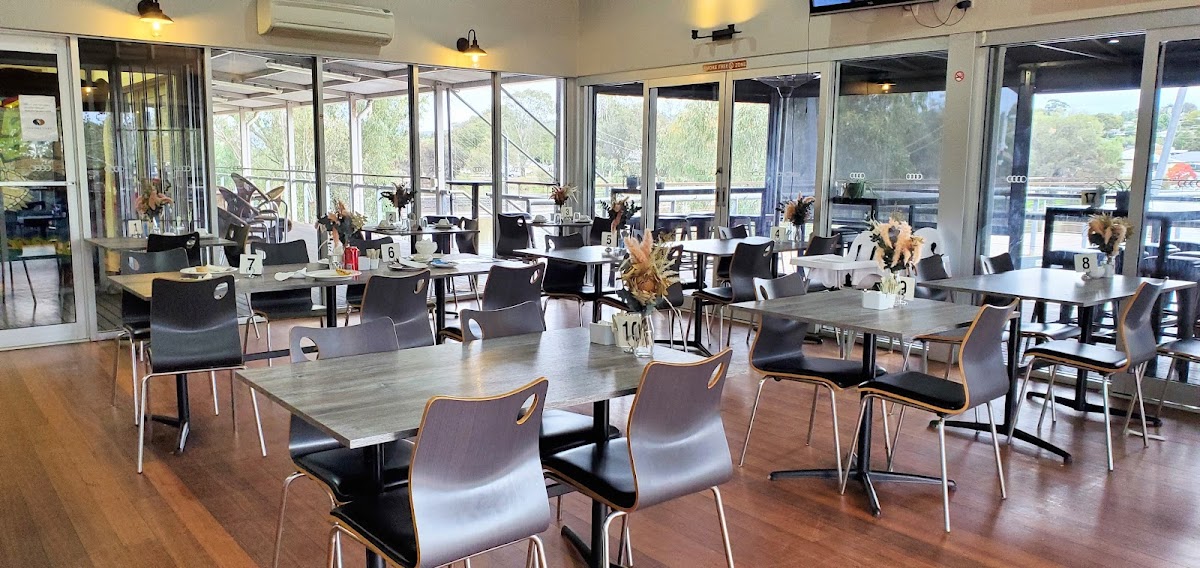 Riversedge Cafe