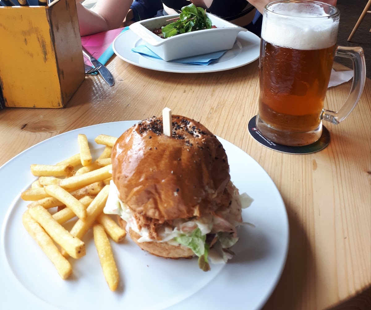 Riverside Café & Music Bar-10