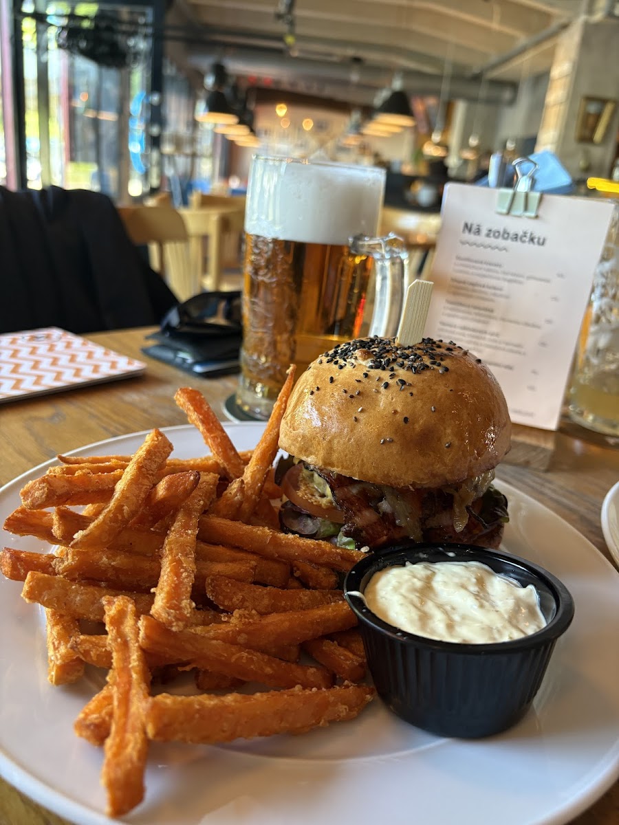 Riverside Café & Music Bar-3
