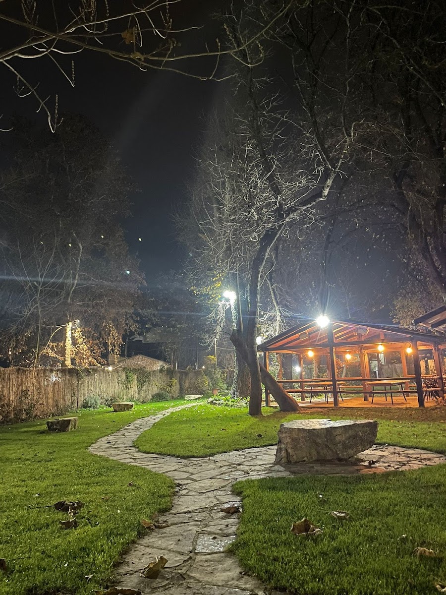 Riverside Garden Restaurant-4