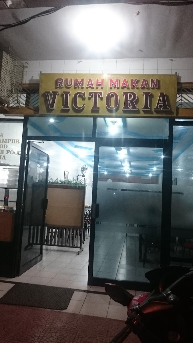 Rm. Victoria Watampone