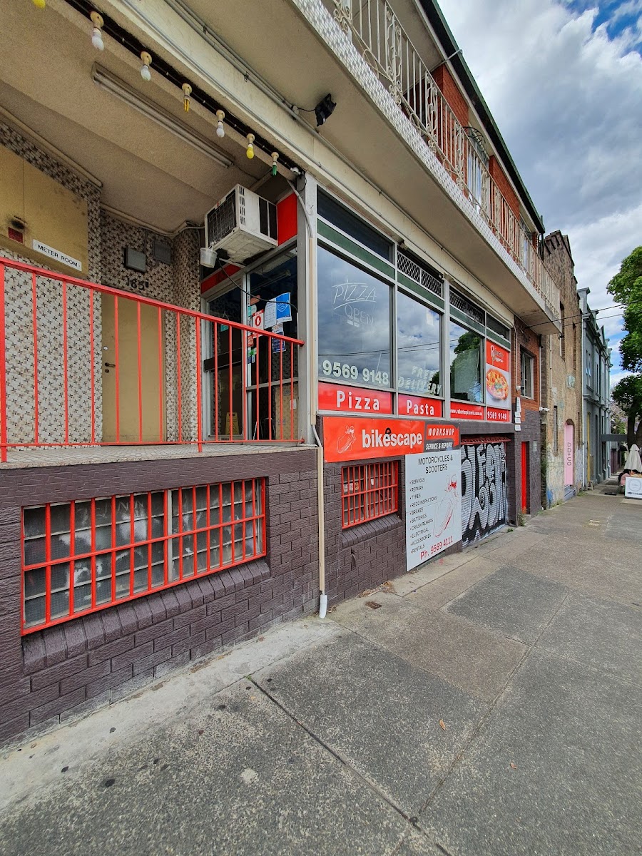 Roberta's Pizzeria