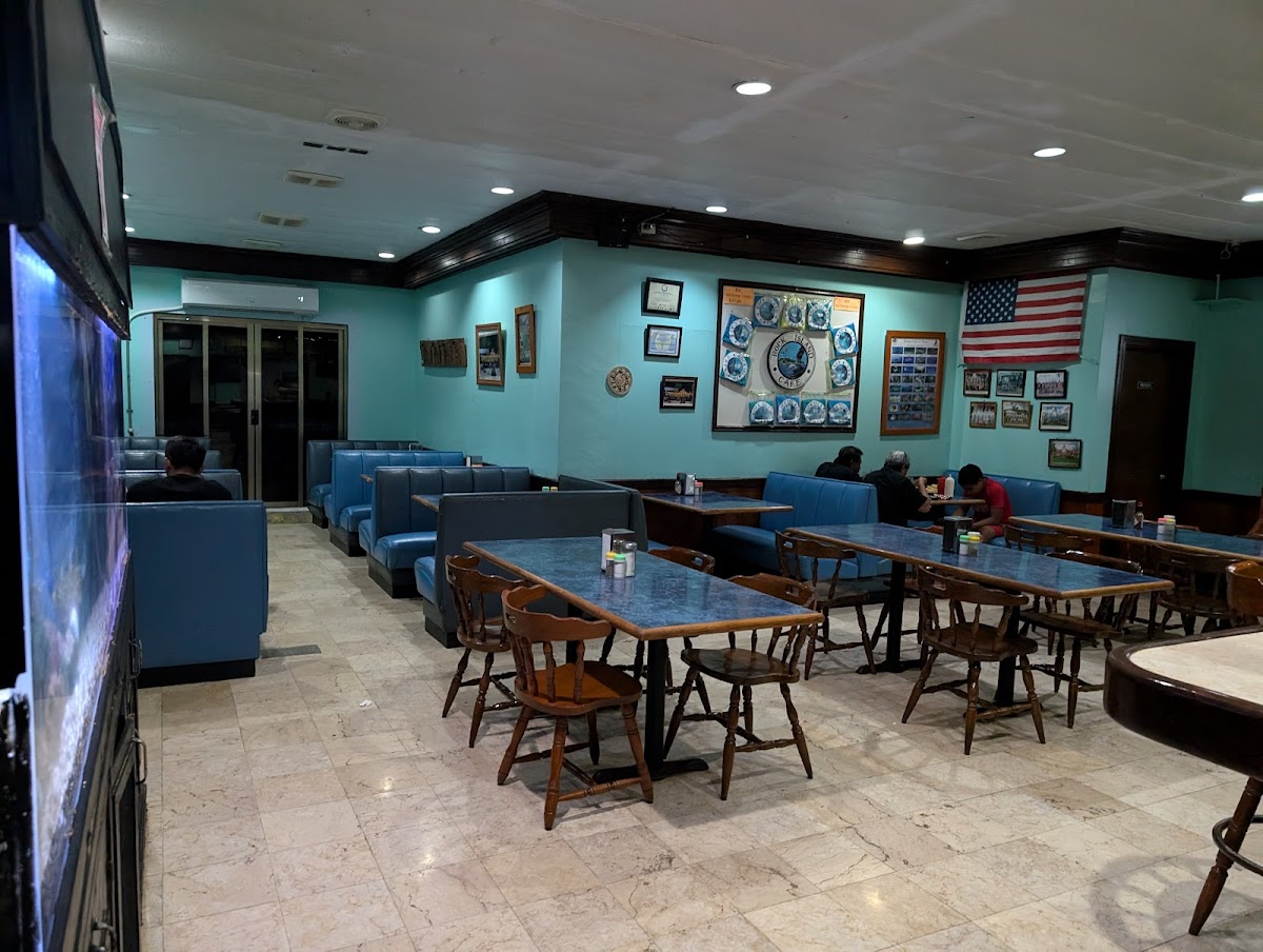 Rock Island Cafe-4