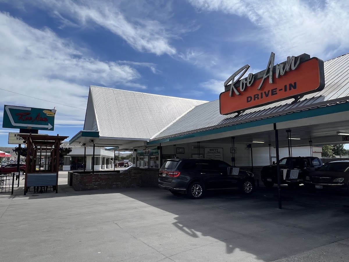 Roe-Ann Drive-In-4