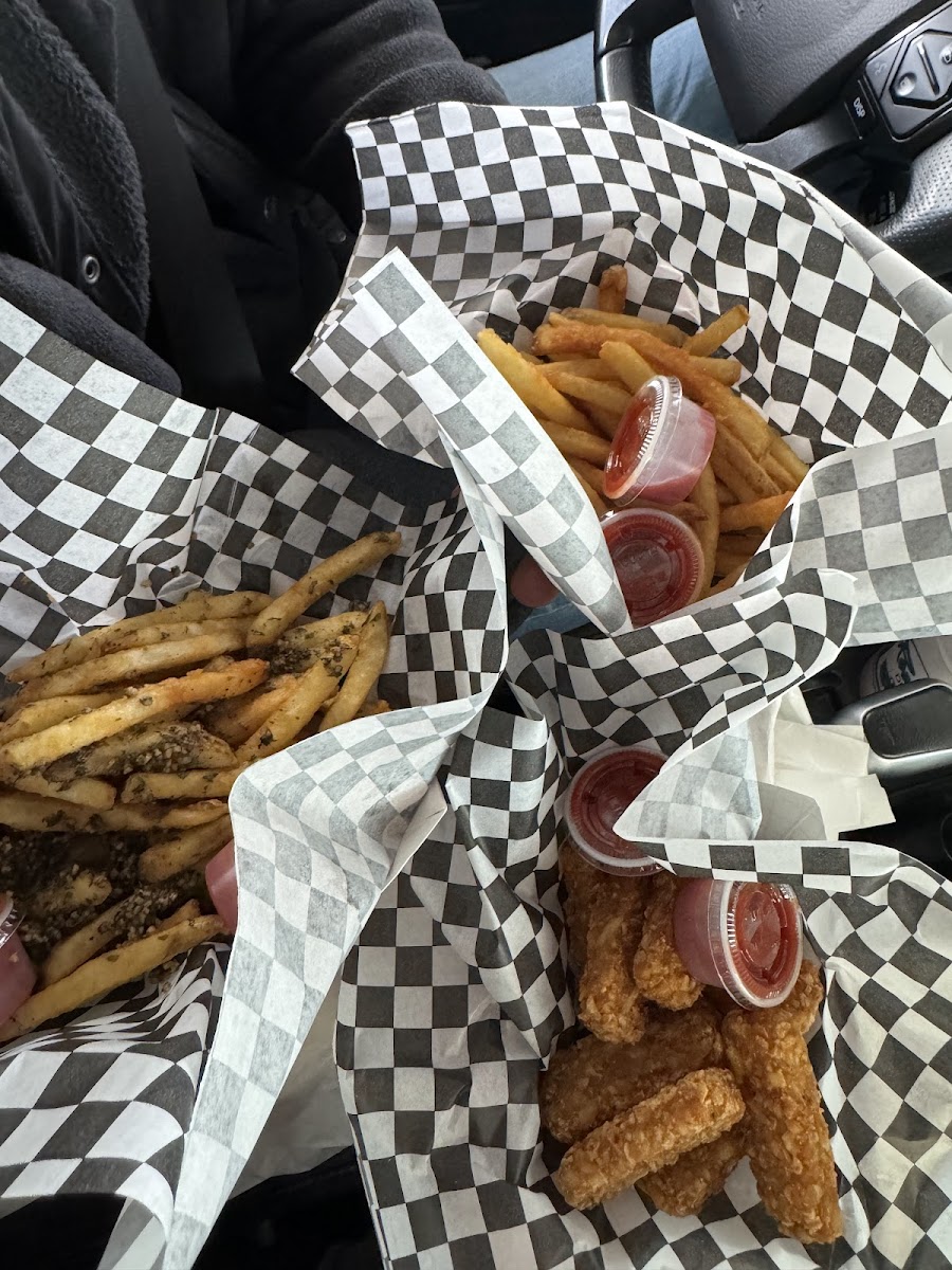 Roe-Ann Drive-In-9