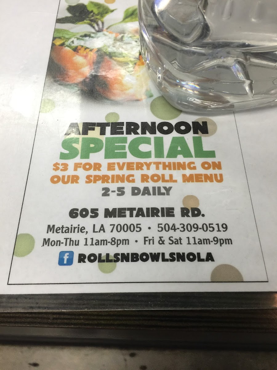 Menu Rolls N Bowls-5