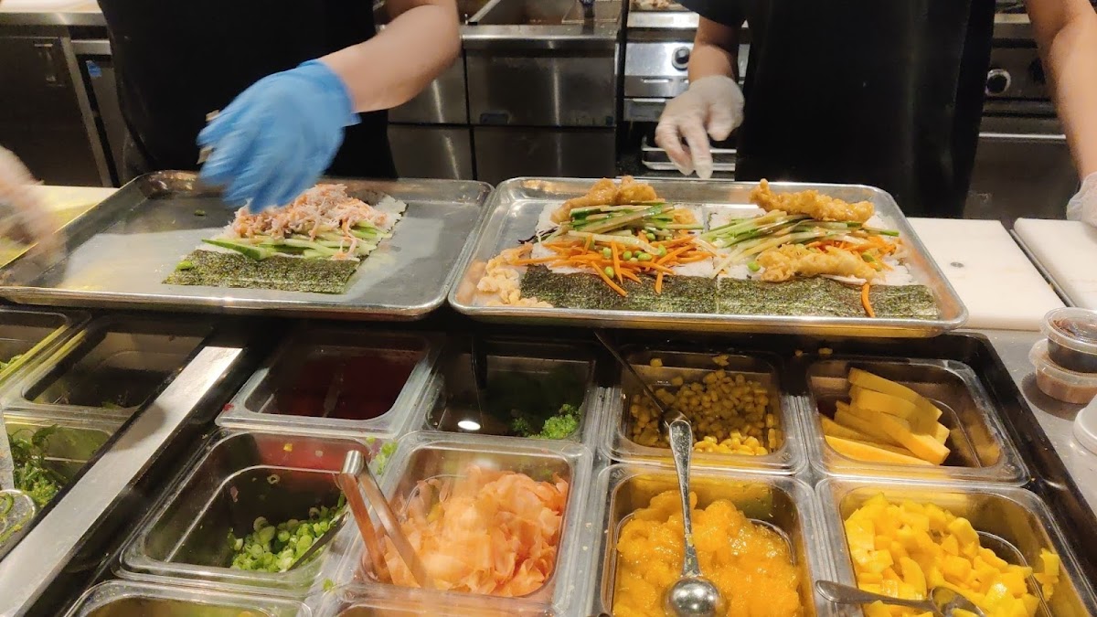 Rolltation - Asian Eatery-7