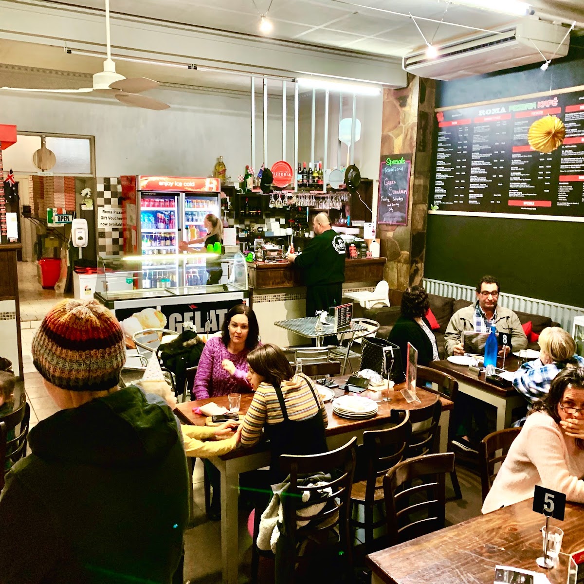 Roma Pizzeria Kafe