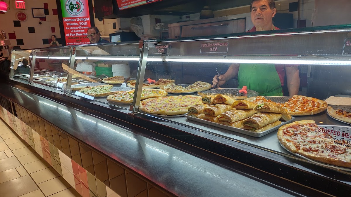 Roman Delight Pizza-7
