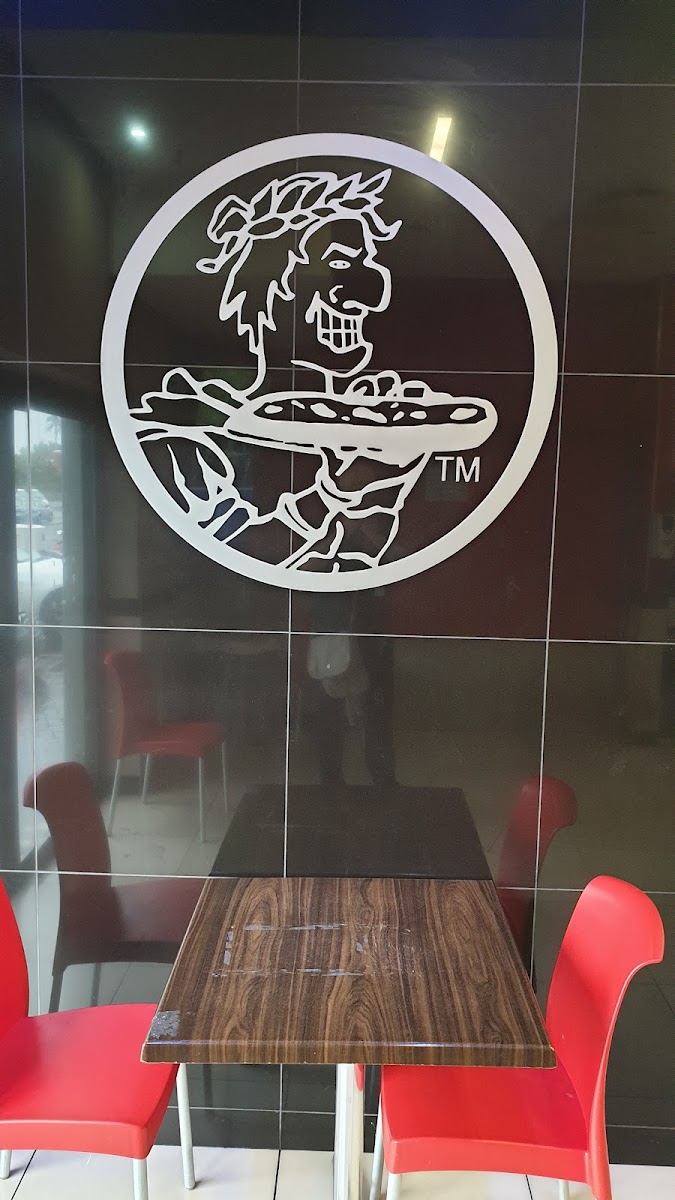 Roman's Pizza Milnerton-4