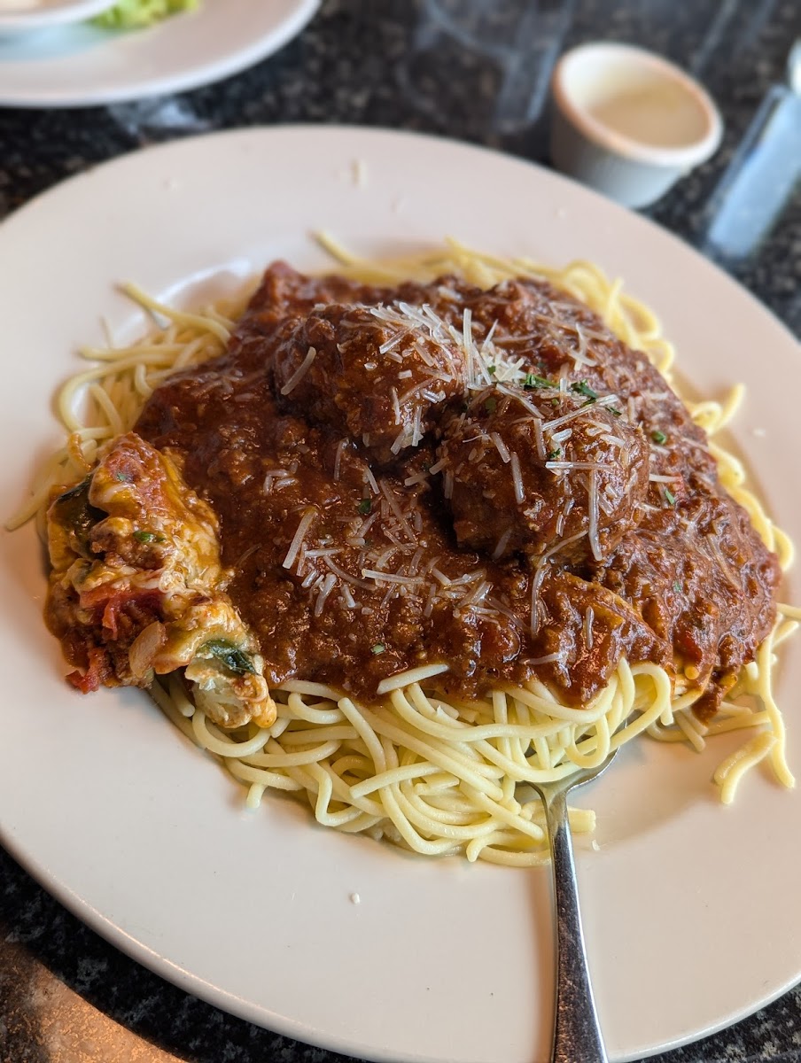 Romeo’S Pizza Kitchen (Restaurant & Bar)-8