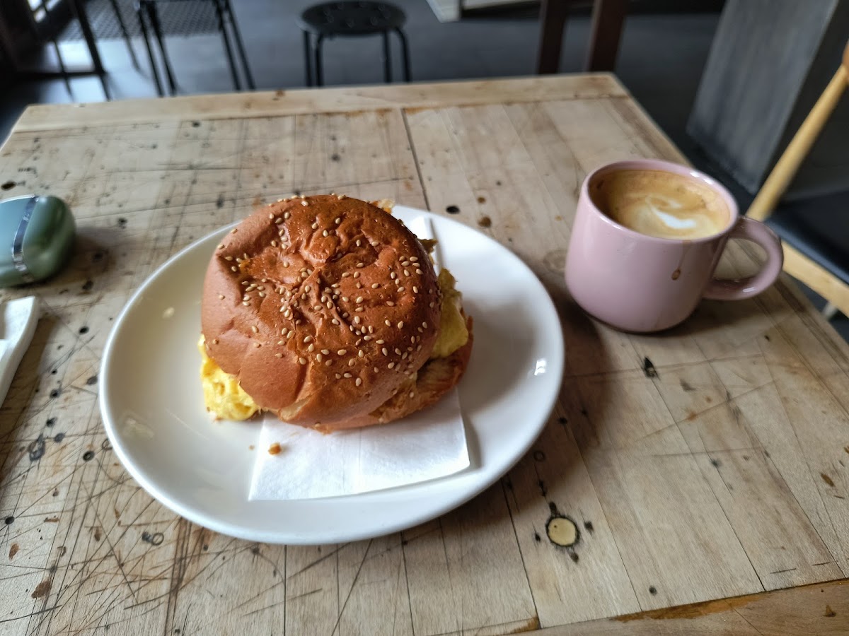 Root Hill Cafe-8