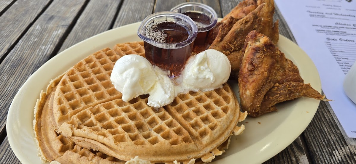 Roscoe's House Of Chicken And Waffles-3