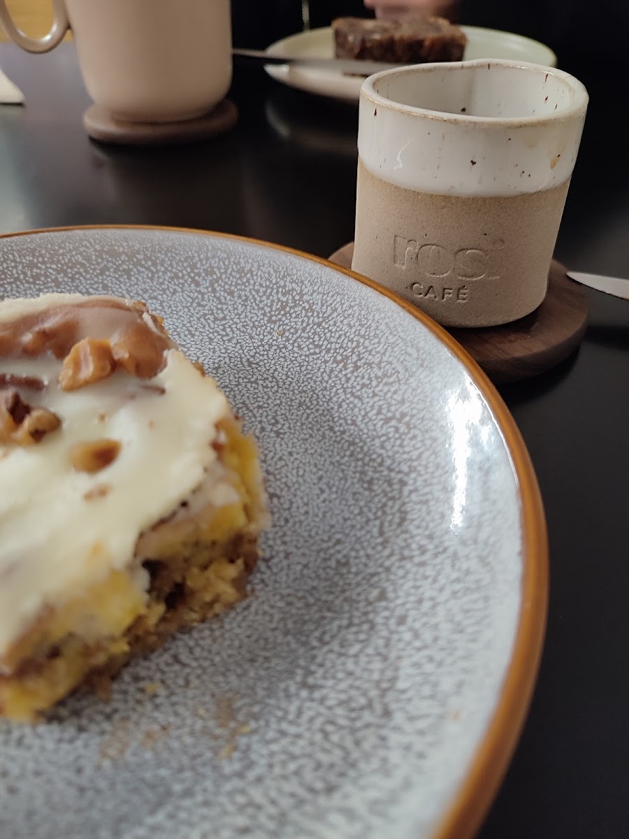 Rosi. Café & More | Specialty Coffee, Brunches & Pastries-8