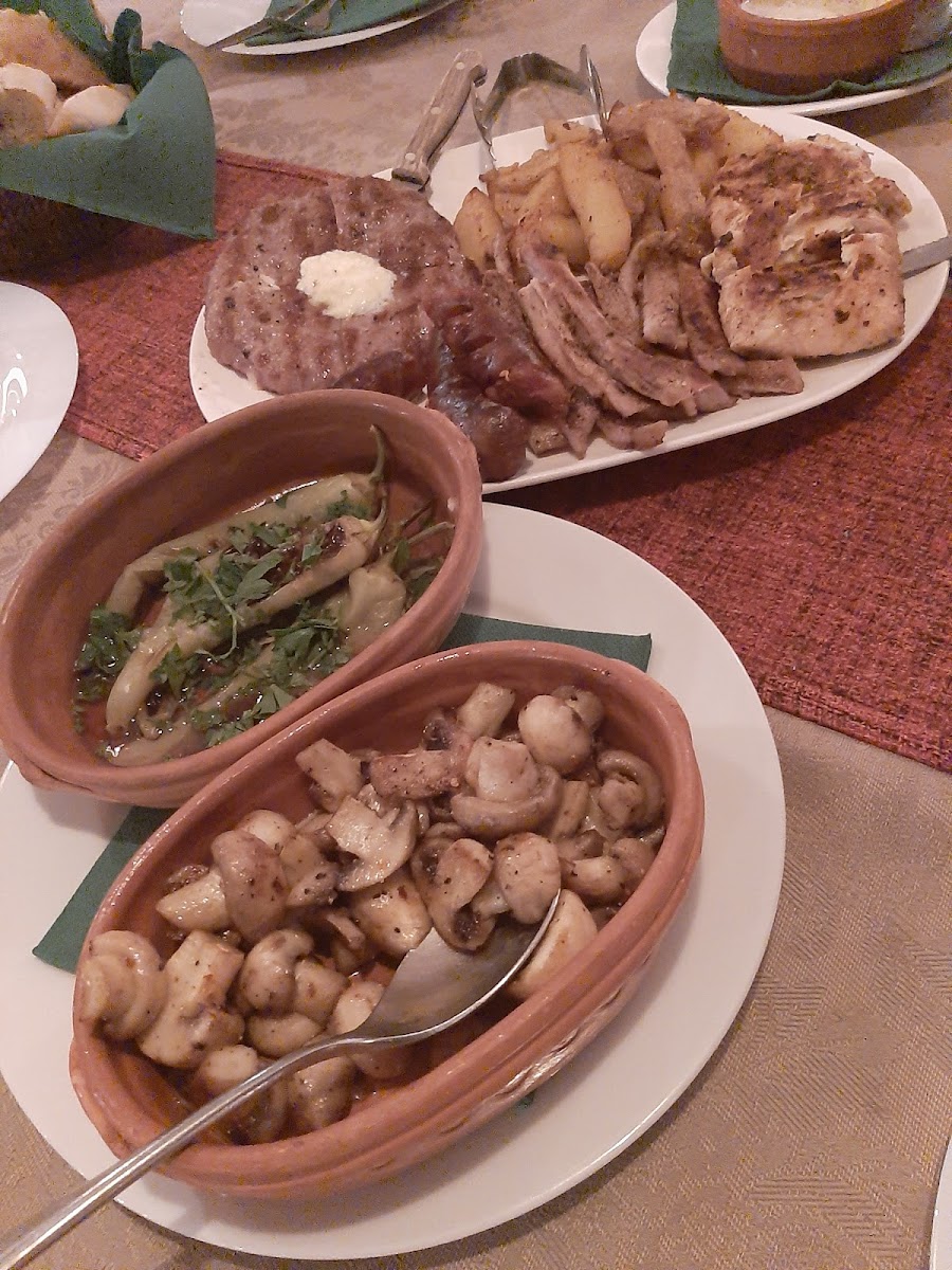 Roulette Club Restaurant-6