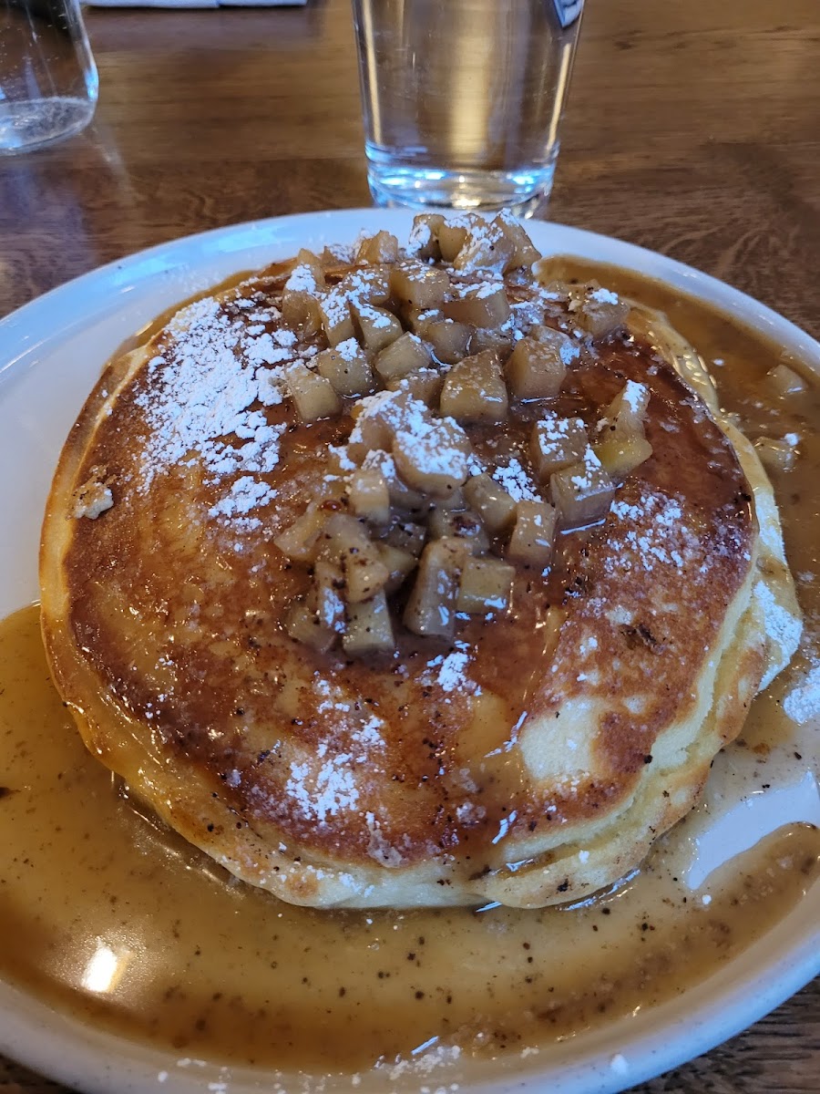 Rouser Restaurant-9