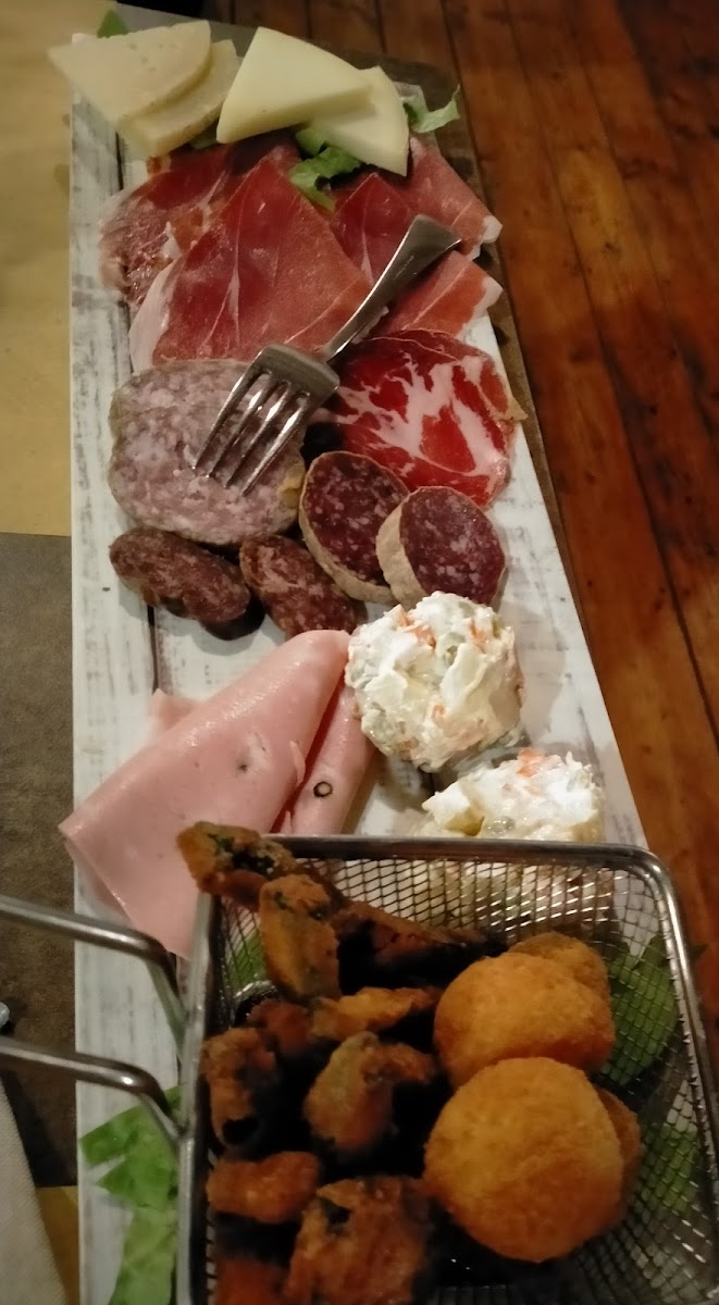Roxy Braceria Pizzeria-7