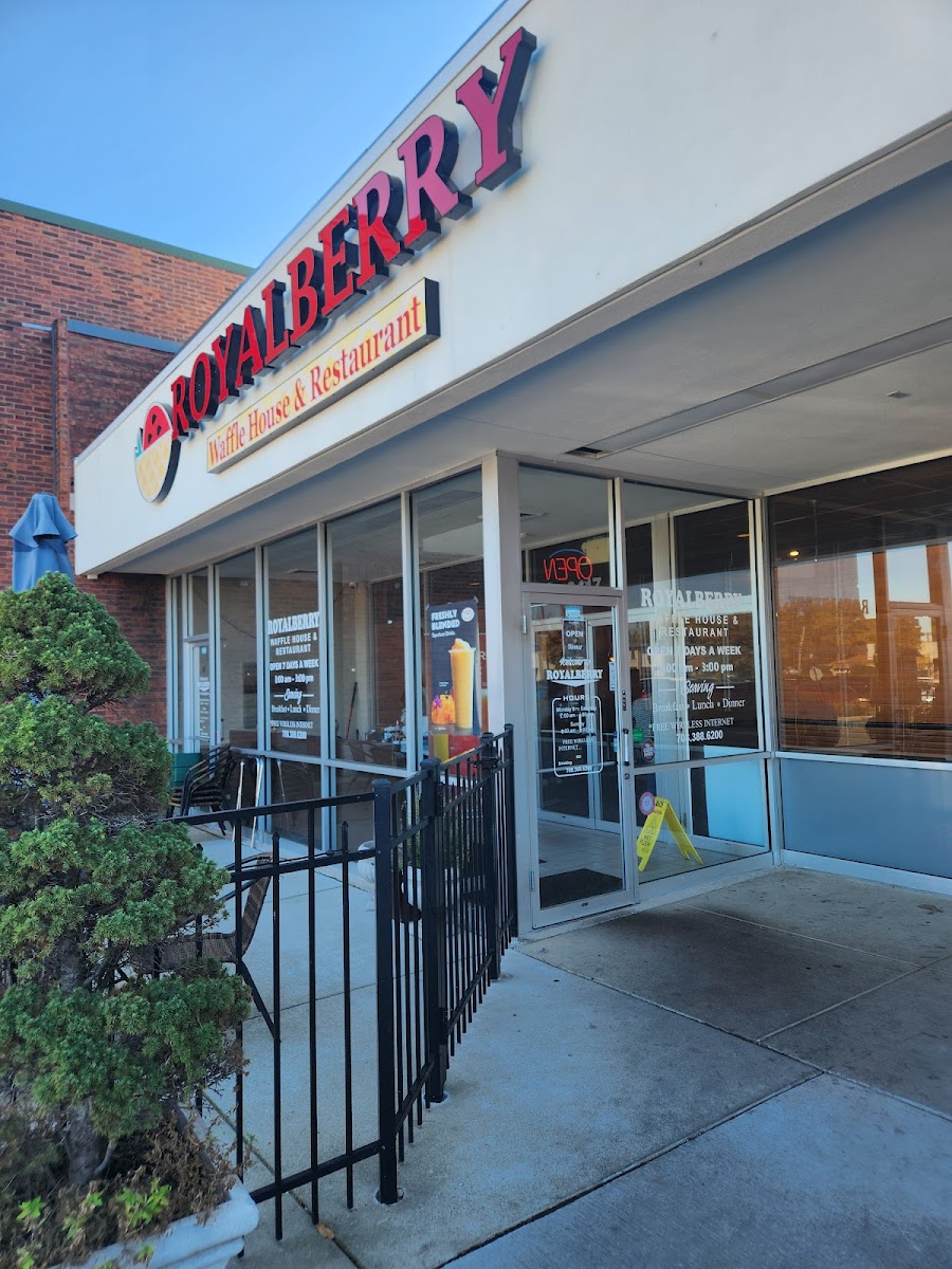 Royalberry Waffle House & Restaurant
