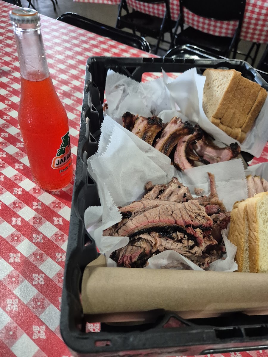 Rudy's 'country Store' And Bar-B-Q-8