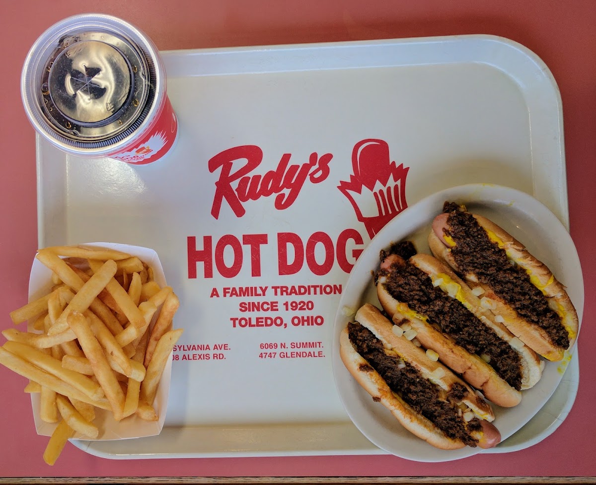 Rudy's Hot Dog-3
