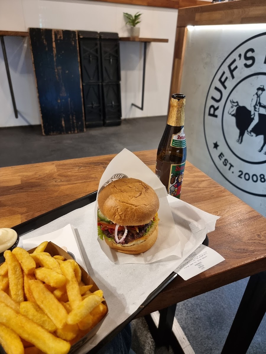 Ruff's Burger Düsseldorf-5