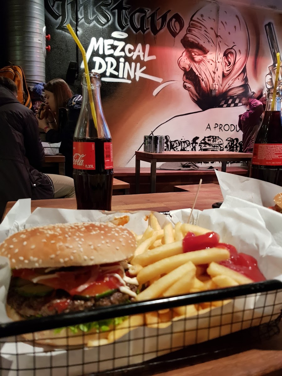Ruff's Burger Düsseldorf-8