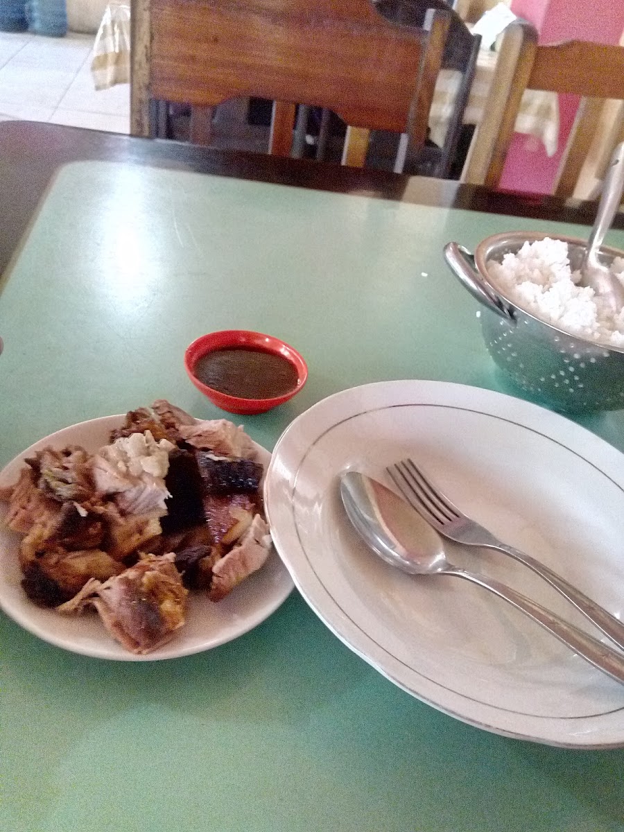 Rumah Makan Babi Guang Wei-5