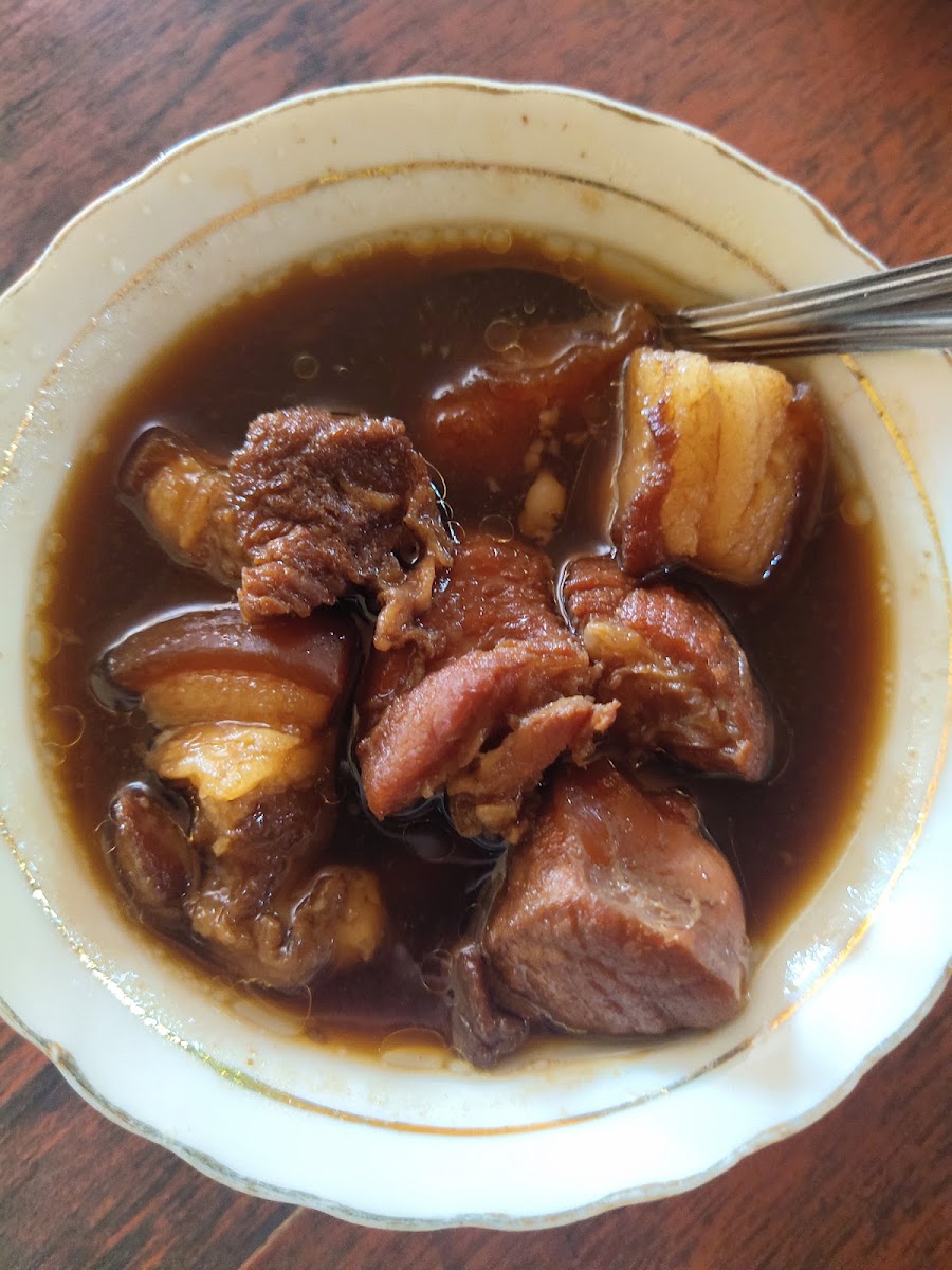 Rumah Makan Babi Guang Wei-9