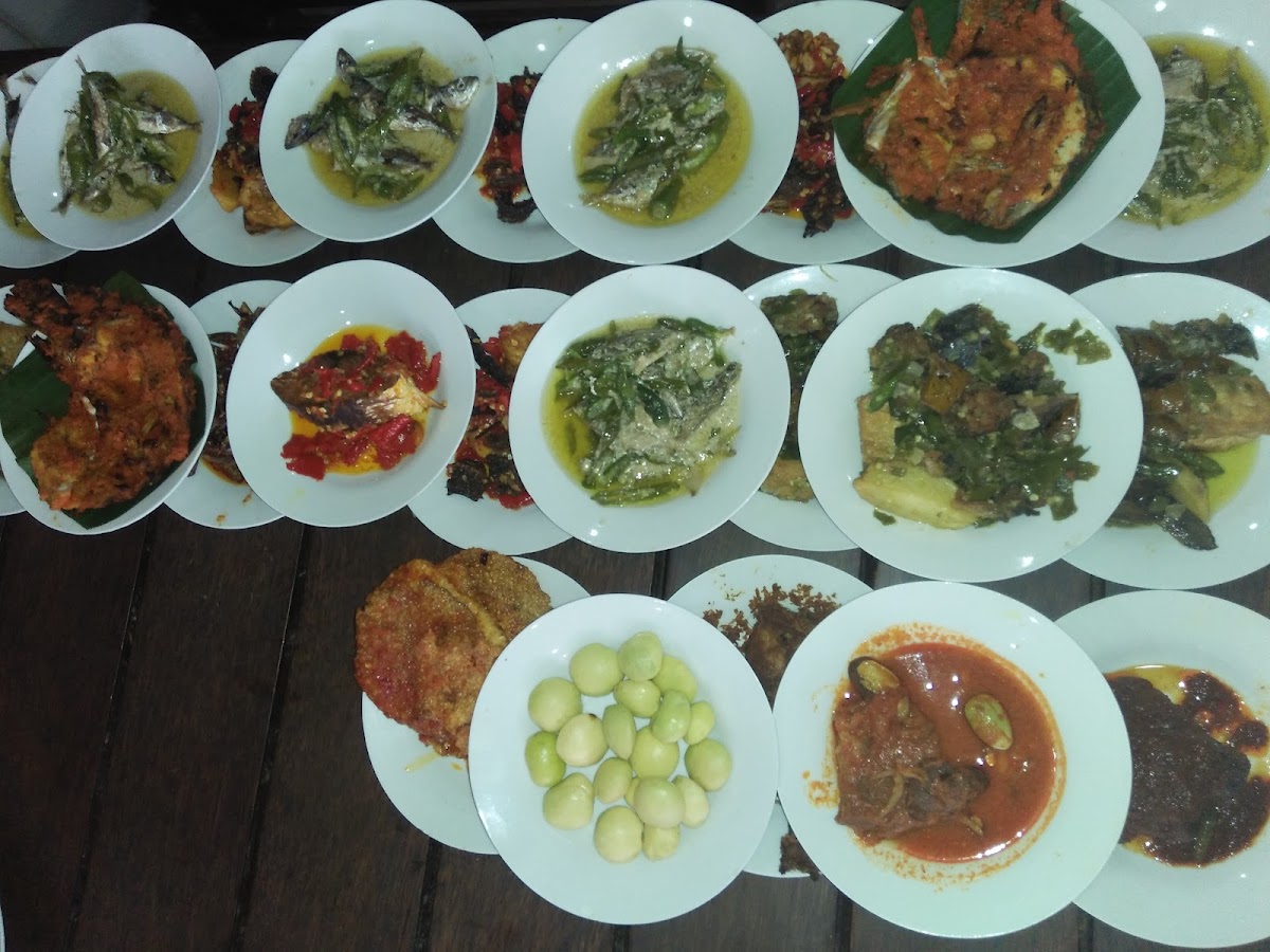 Rumah Makan Bumbu Kampuang-7