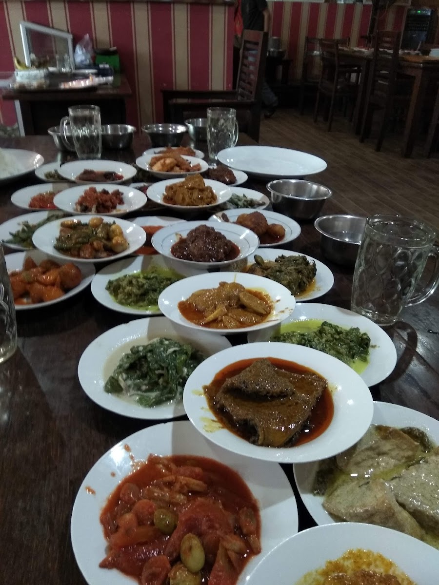 Rumah Makan Bumbu Kampuang-8