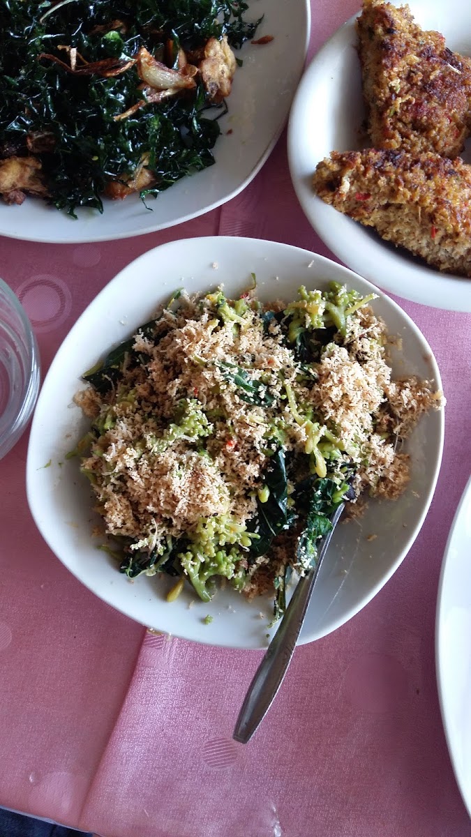 Rumah Makan Keluarga-7