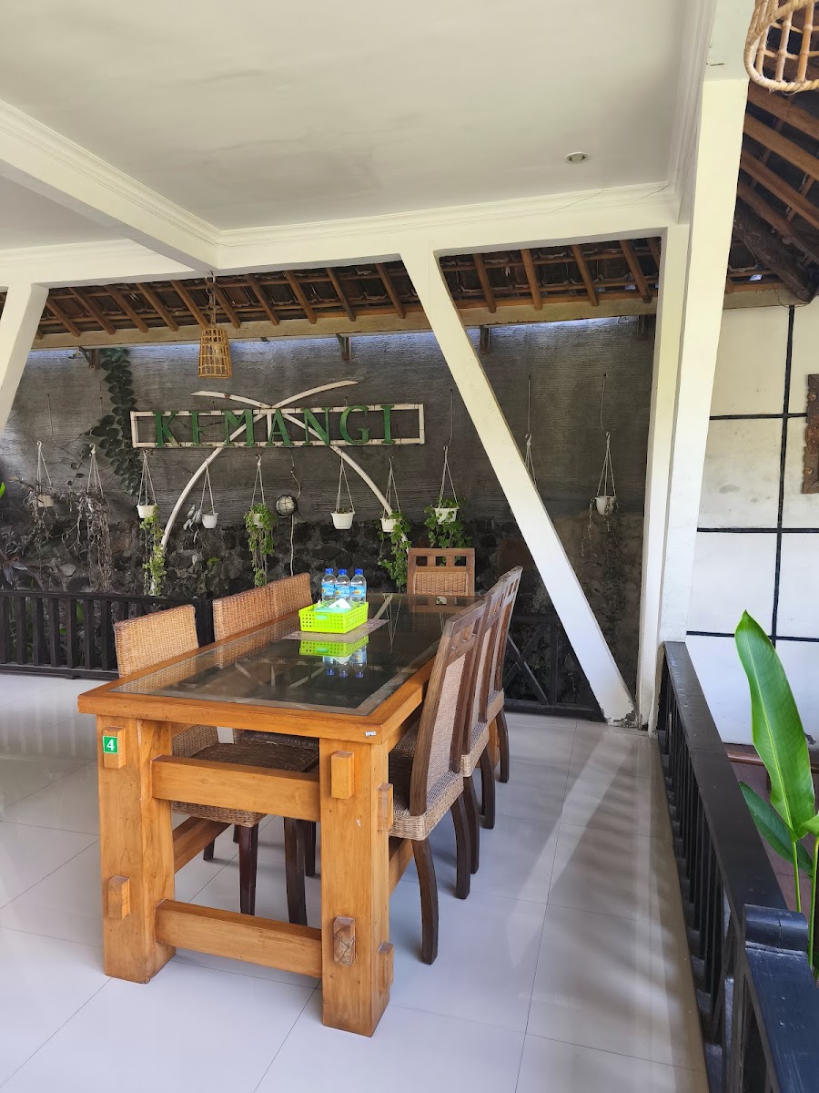 Rumah Makan Kemangi