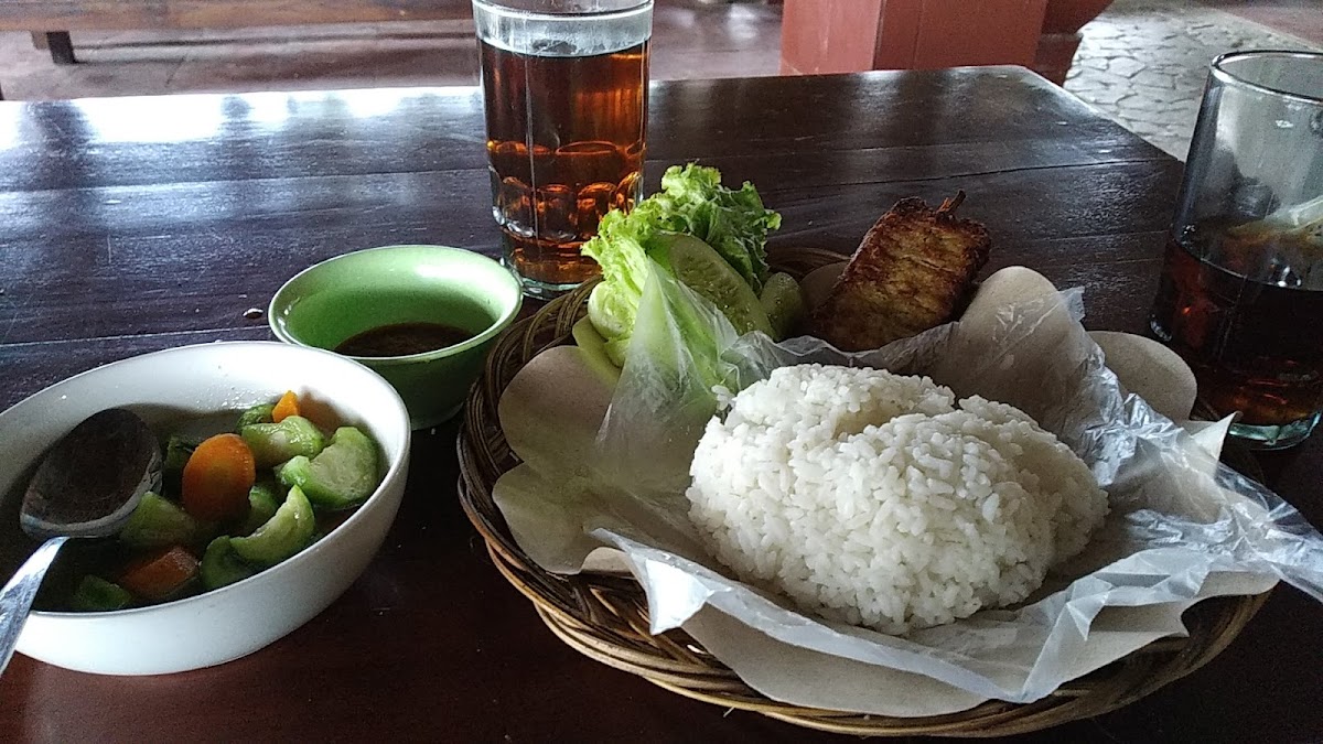 Rumah Makan Samara Desa-9