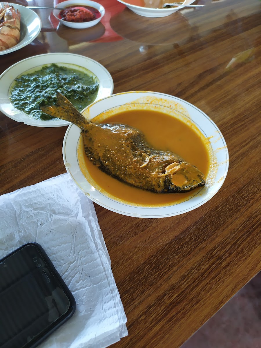 Rumah Makan Tapian Nauli-10