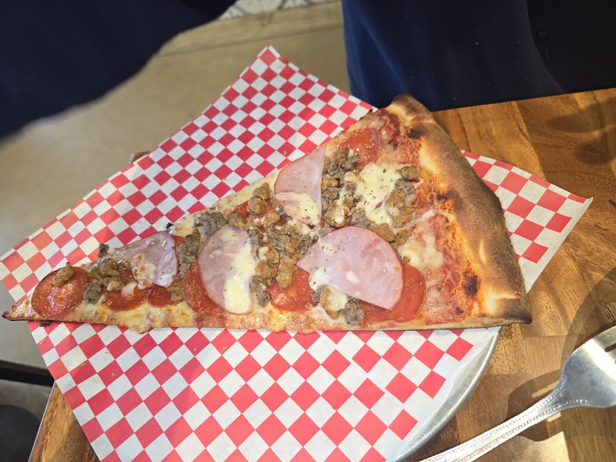 Russo's New York Pizzeria & Italian Kitchen | Bridgeland-6