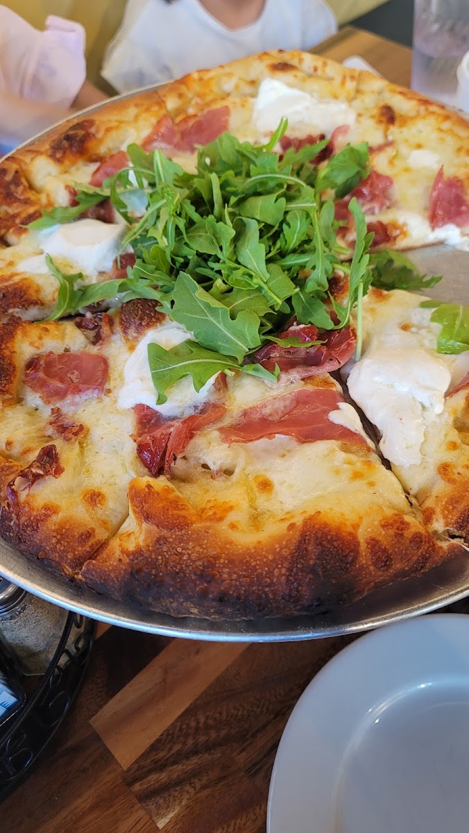 Russo's New York Pizzeria & Italian Kitchen | Bridgeland-7