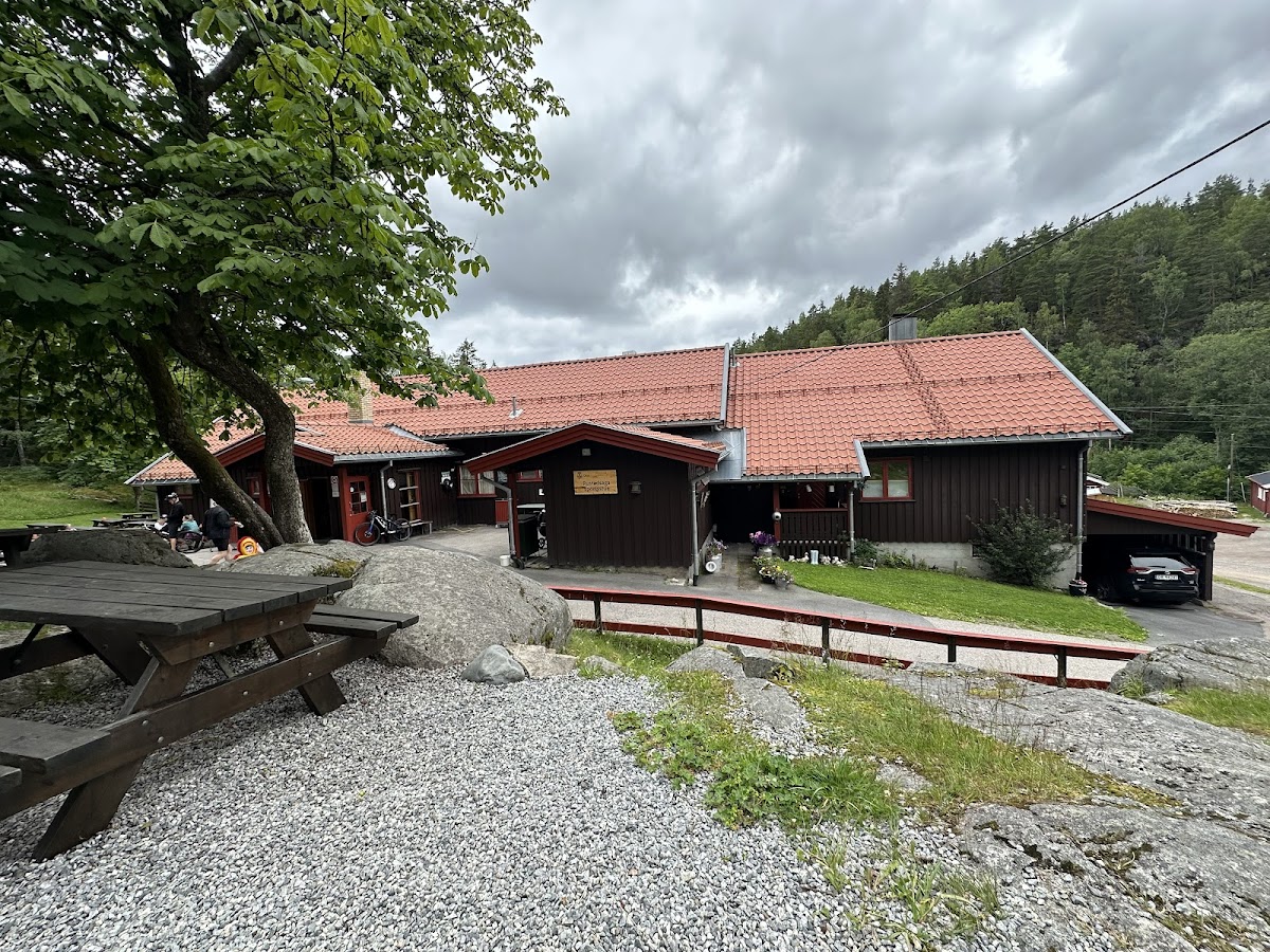 Rustadsaga Sportsstue-3