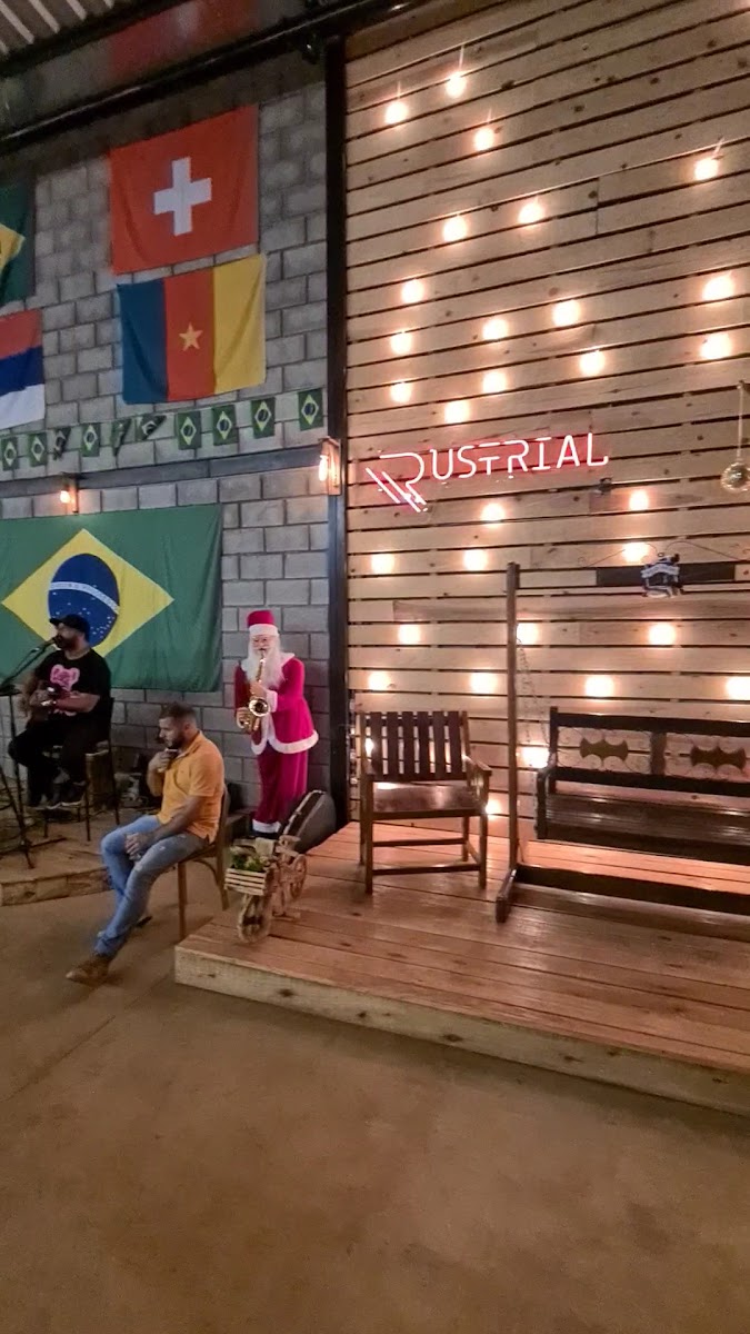 Rustrial Gastrobar-2