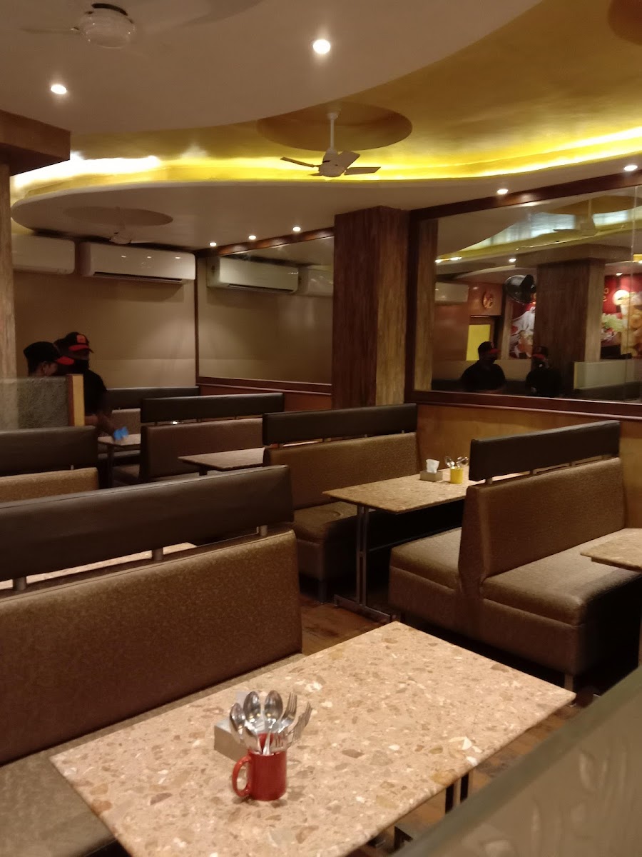 Sahibaan Oriental And Indian Restaurant