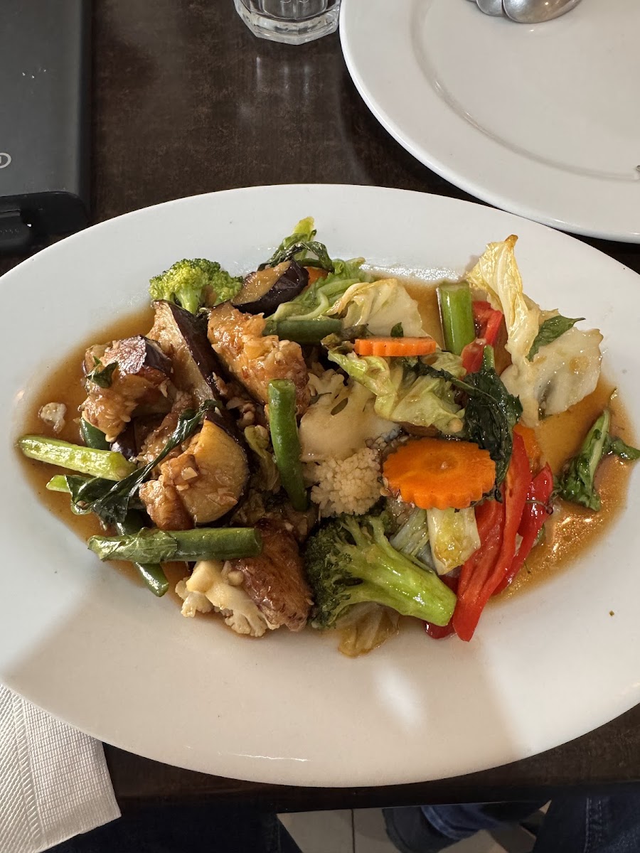 Sai Thong Thai-3