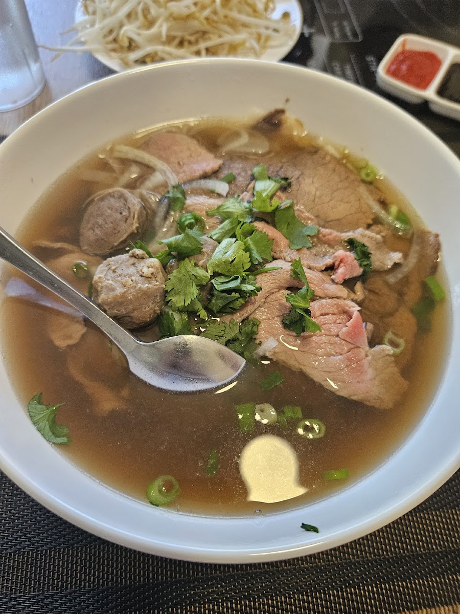 Saigon Cuisine Pe-5