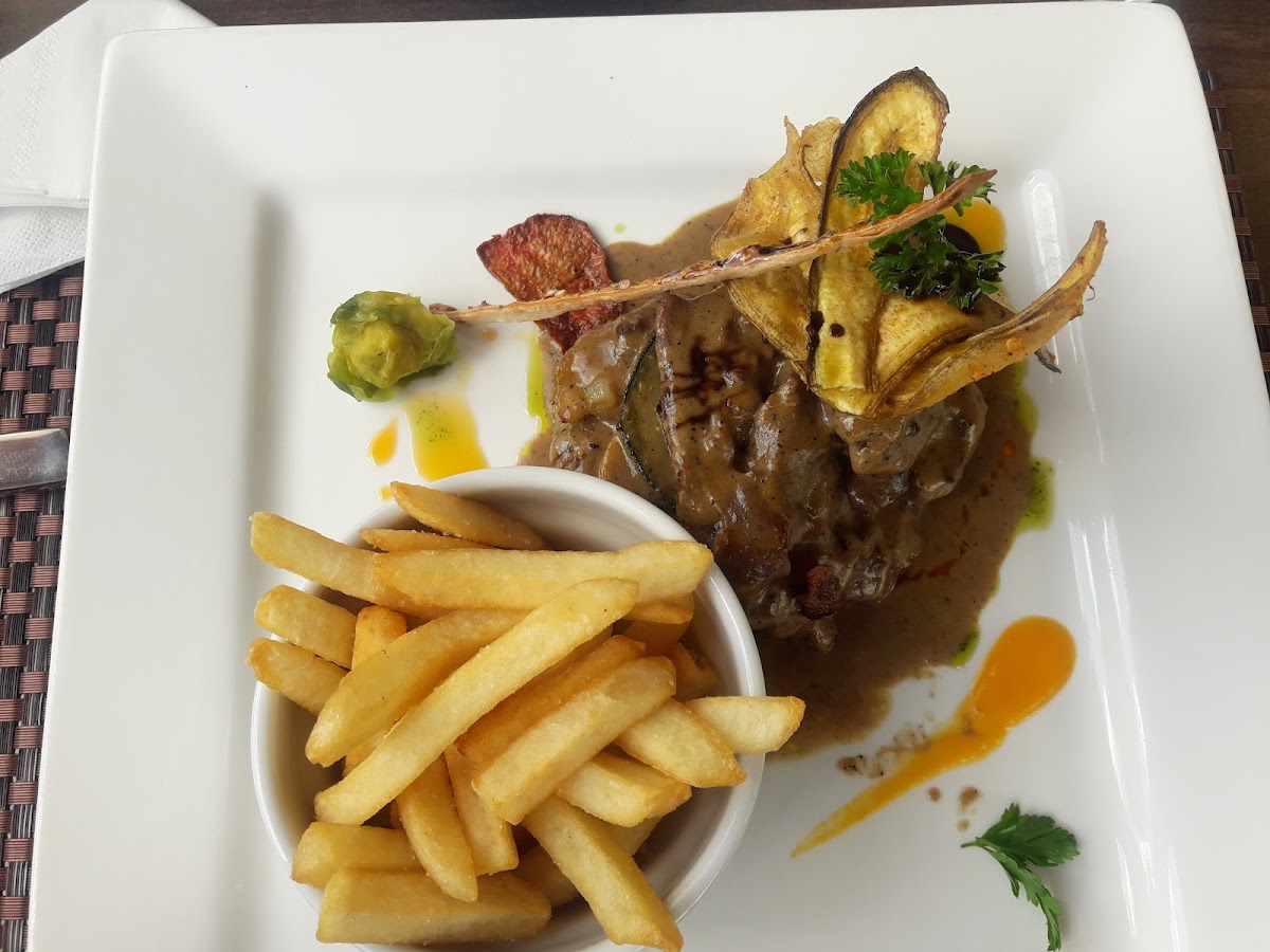Sailors Restaurant-8