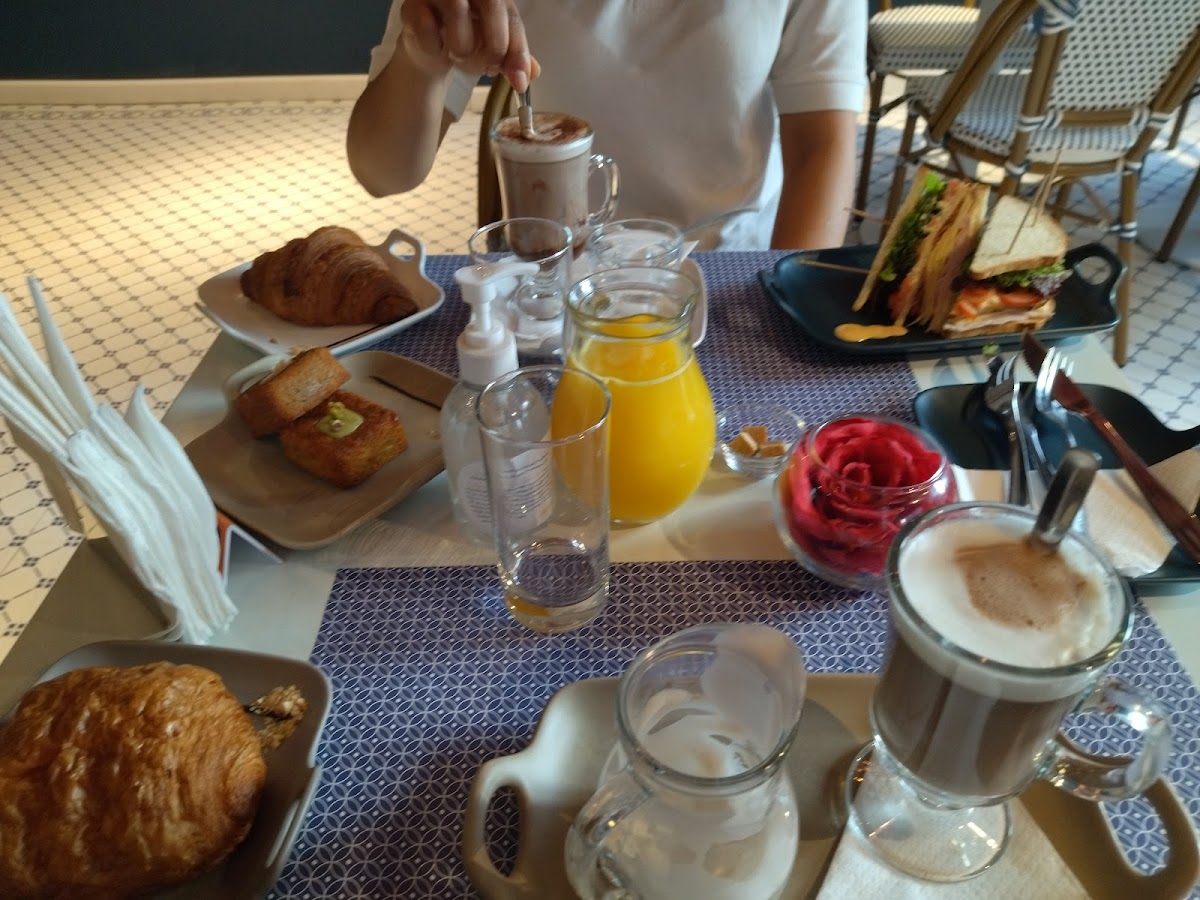 Saint Germain Cafe Parisien-6