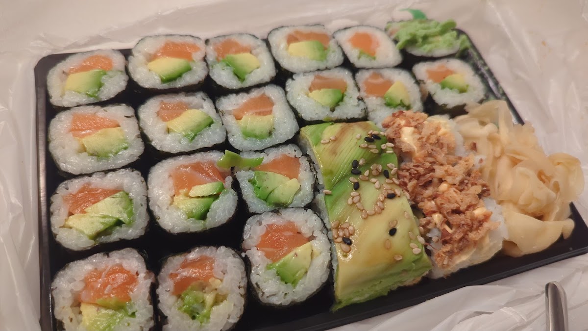 Sakura Sushi 3-4