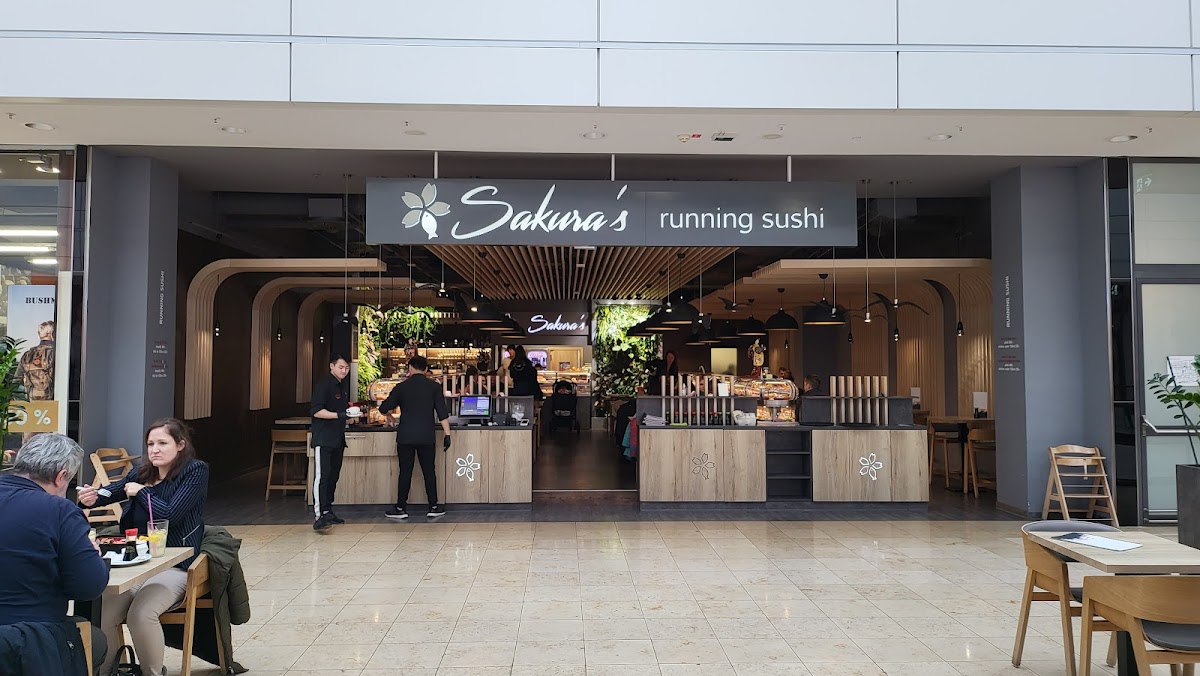 Sakura's Running Sushi
