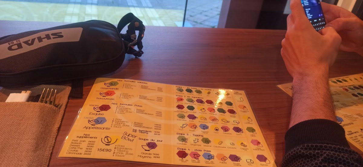 Menu Salade Et Poke-3
