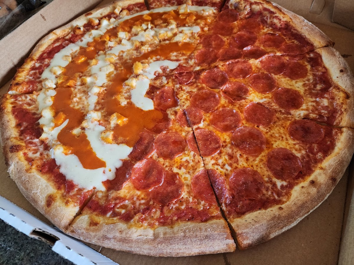 Sal's Authentic New York Pizza - Richmond-7
