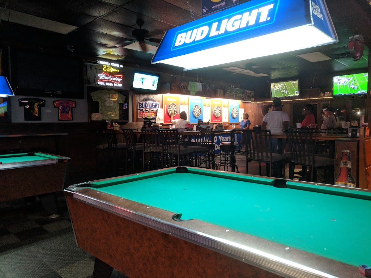 Salty Dawg Pub & Deli-3