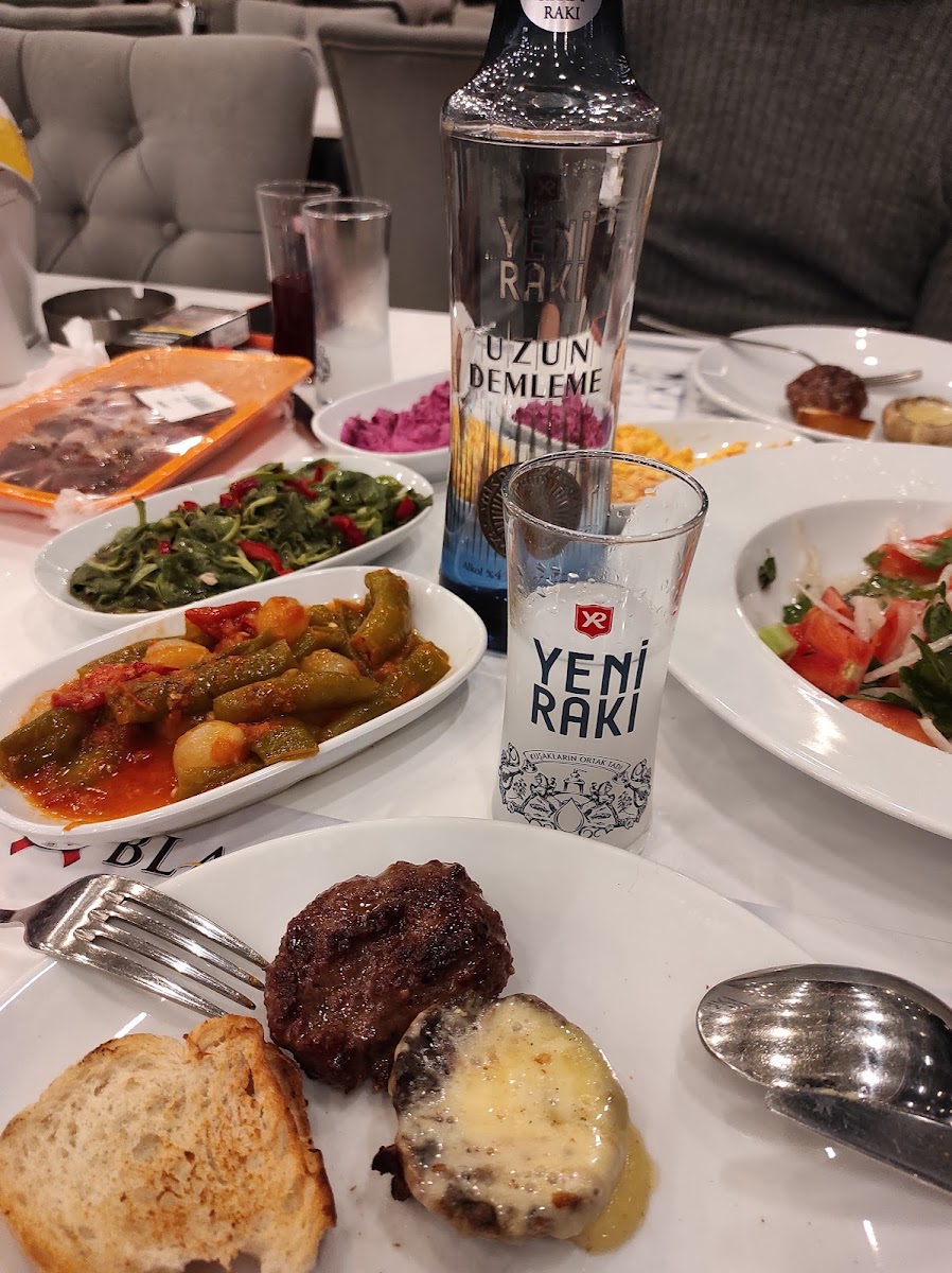 Samdan Et Mangal Kendin Pisir Kendin Ye-9